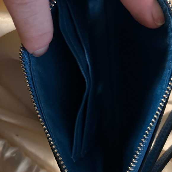 Matching wallet for coach gallery tote - Picture 2 of 3